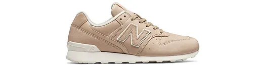 Кроссовки New Balance, 11 990 рублей