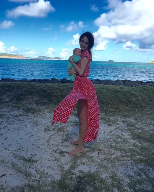 Мелани Хамрик с новорожденным сыном