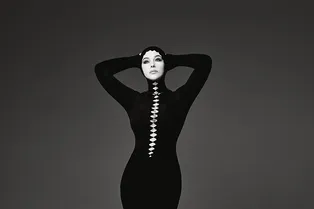 Как всегда невероятна: Моника Беллуччи появилась на обложке Harper's Bazaar Russia Как всегда невероятна: Моника Беллуччи появилась на обложке Harper's Bazaar Russia