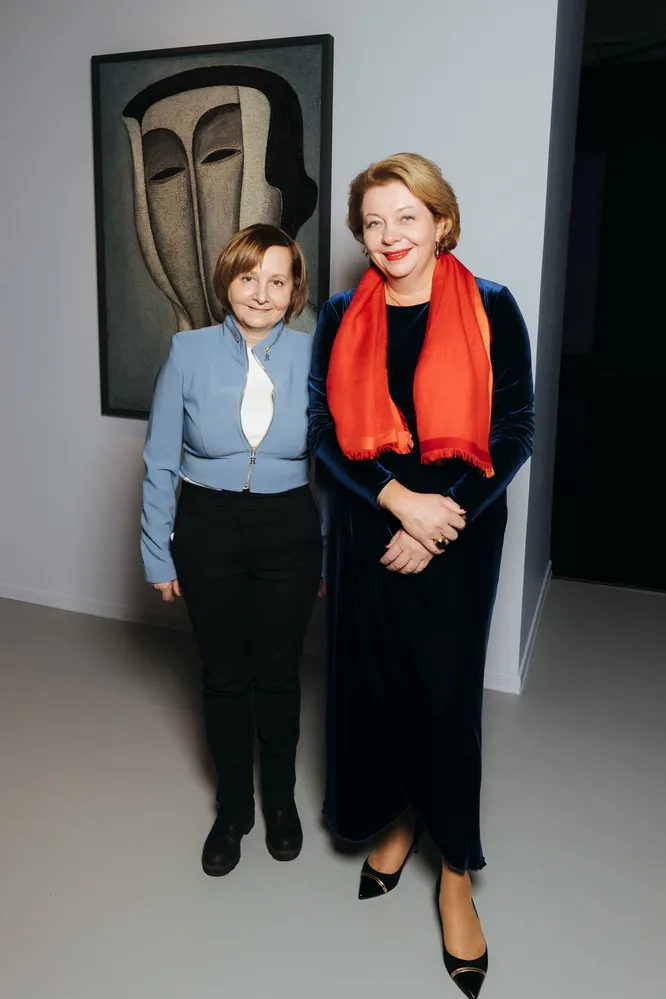 Олеся Туркина и Наталия Опалева на открытии выставки «Лики / Лица / Морды»