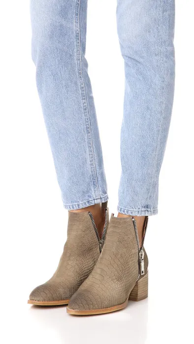 Ботильоны Jeffrey Campbell (Shopbop), $147 с учетом скидки Ботильоны Jeffrey Campbell (Shopbop), $147 с учетом скидки