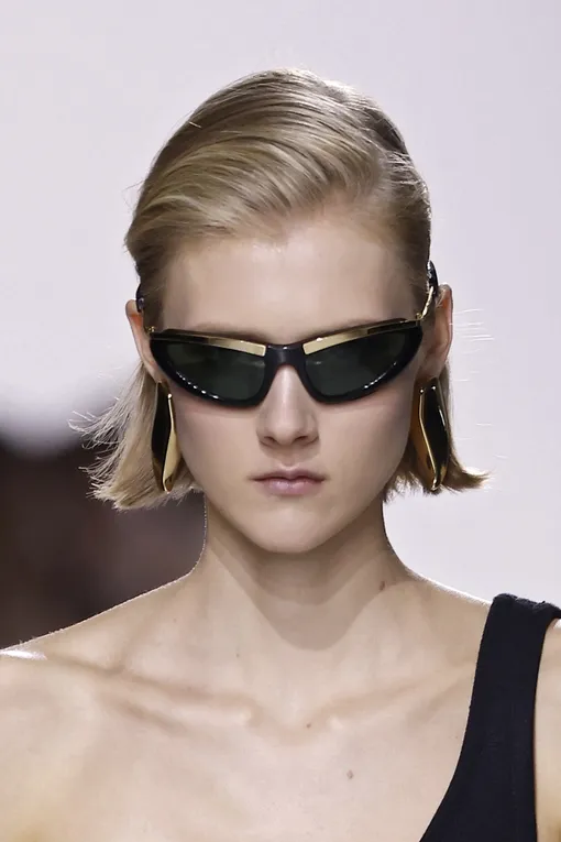 Bottega Veneta, весна-лето 2026 Трендовая укладка на новый год