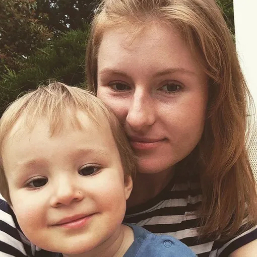 Анна Шукшина с сыном Вячеславом Анна Шукшина с сыном Вячеславом