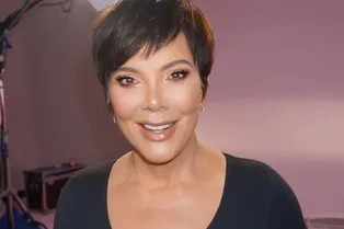 Крис Дженнер разозлила публику своим рождественским подарком Крис Дженнер разозлила публику своим рождественским подарком