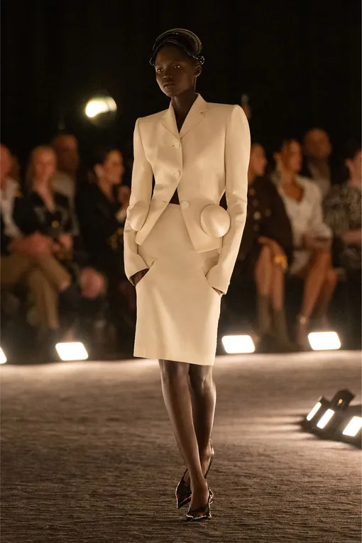 Schiaparelli, весна-лето 2026