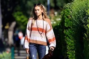 Как носить рваные скинни, чтобы не выглядеть старомодно