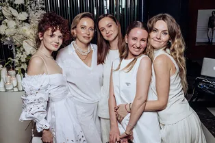 Снежанна Георгиева, Екатерина Мухина, Ида Галич и другие гости на презентации новой коллекции российского бренда Free Age Снежанна Георгиева, Екатерина Мухина, Ида Галич и другие гости на презентации новой коллекции российского бренда Free Age