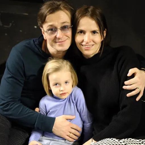 Безруков с женой и дочерью