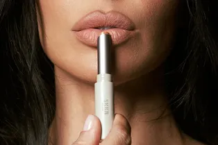 One lipstick makeup — новый тренд, с которым вы не будете тратить время на мейк