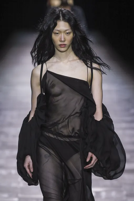 Ann Demeulemeester, осень-зима 23/24