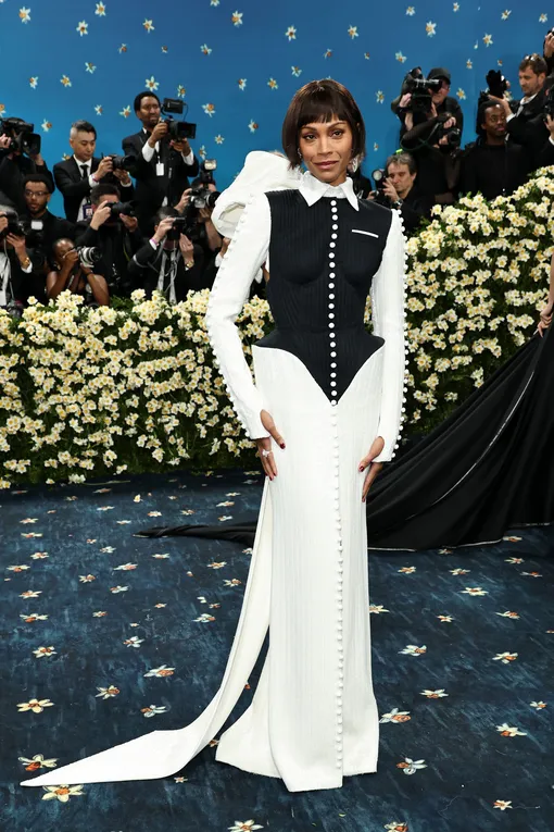 Зои Солдана на Met Gala-2025 Зои Солдана на Met Gala-2025