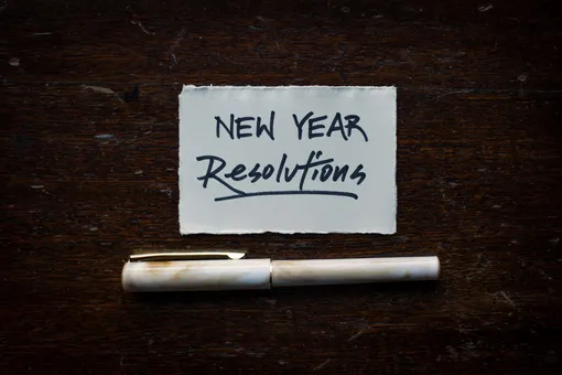 9 новогодних резолюций, которые улучшат ваше ментальное здоровье в 2024 году: советы клинических психологов и терапевтов
