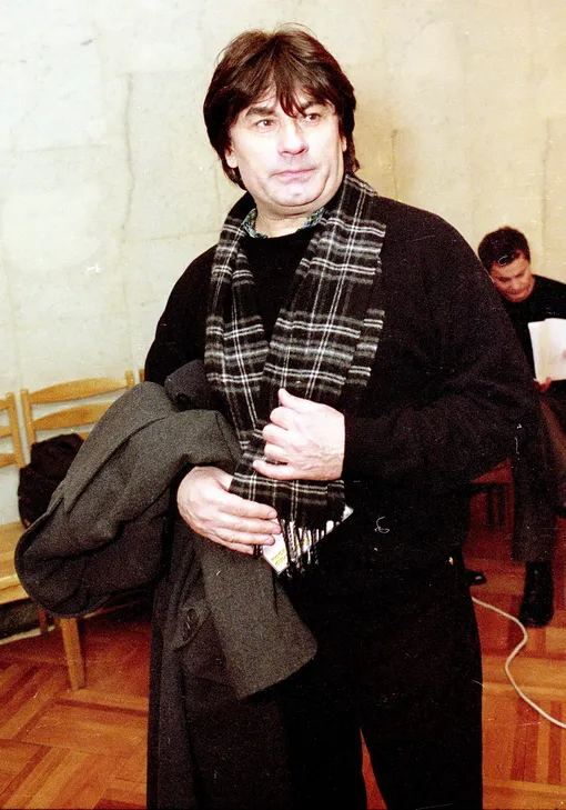 Александр Серов