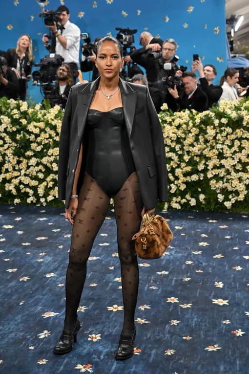 Хелен Ласичан на Met Gala-2025 Хелен Ласичан на Met Gala-2025