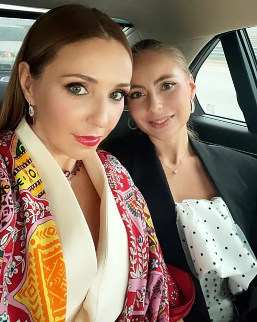Татьяна Навка с дочерью Сашей