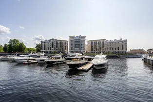 ЖИЛЫЕ КОМПЛЕКСЫ САНКТ-ПЕТЕРБУРГА С ВЫХОДОМ К ВОДЕ: 5 РОСКОШНЫХ РЕШЕНИЙ ДЛЯ ЛЮБИТЕЛЕЙ ЯХТИНГА