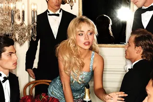 Скандал из-за обложки и много юмора: что особенного в новом альбоме Сабрины Карпентер Man’s Bast Friend