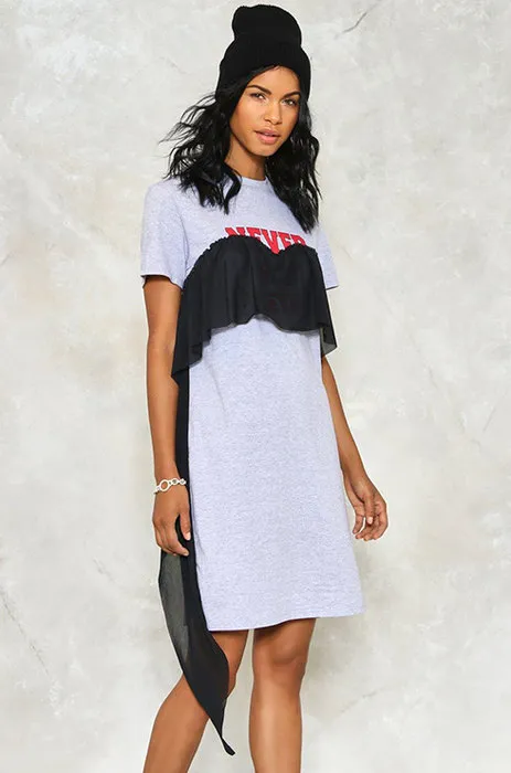 Платье-футболка Nasty Gal, примерно 1815 руб. Платье-футболка Nasty Gal, примерно 1815 руб.