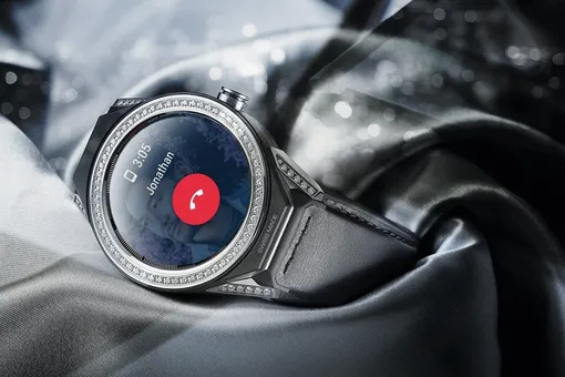 Самые умные часы: Анна Чиповская в кампании TAG Heuer Connected Modular 45