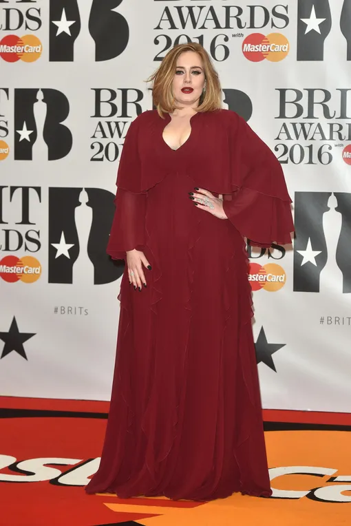 Адель на BRIT Awards в 2016 году
