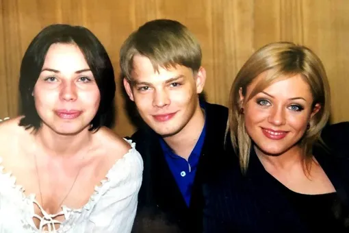 Анна Исаева, Дмитрий Ланской и Юлия Началова, 2001 год