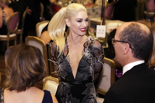 Гвен Стефани в платье Yanina Couture Гвен Стефани в платье Yanina Couture