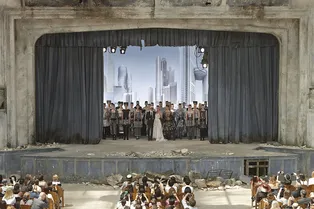 Парижская Неделя высокой моды