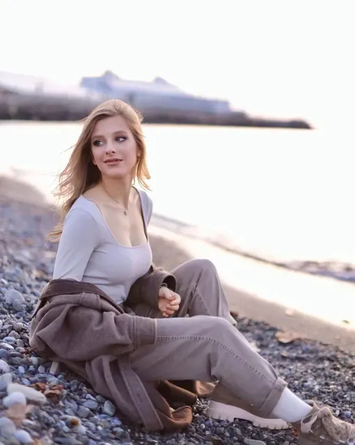 Лиза Арзамасова Лиза Арзамасова