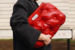 Эта сумка будет сочетаться с любой верхней одеждой на зиму