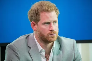 Инсайдер: принц Гарри запаниковал, когда узнал о госпитализации королевы