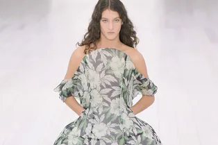 9 вещей в цветок, которые сделают вас самой модной этим летом 9 вещей в цветок, которые сделают вас самой модной этим летом