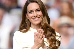 Кейт Миддлтон надела костюм самого трендового оттенка лета на Уимблдон-2025, и вам точно нужен такой же Кейт Миддлтон надела костюм самого трендового оттенка лета на Уимблдон-2025, и вам точно нужен такой же