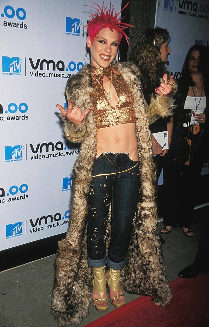 Пинк в 2000 году на премии MTV Music Awards