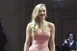 Звездный тренд: розовые оттенки