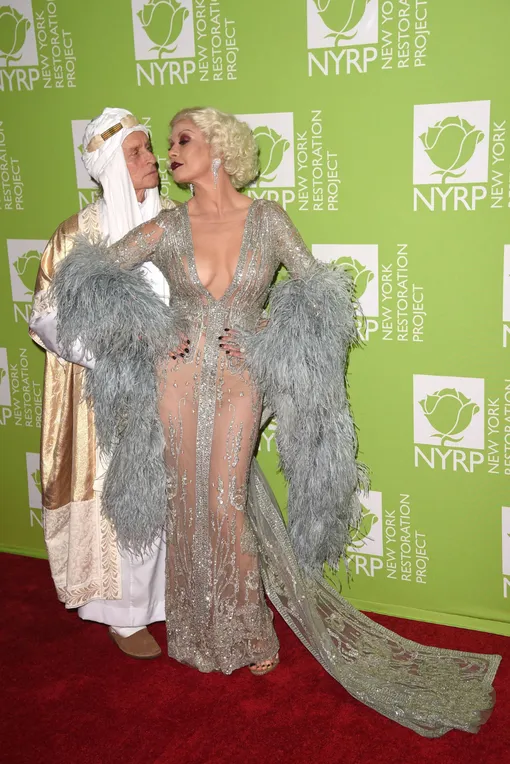 Джекхаммер порно Асылды және трафик