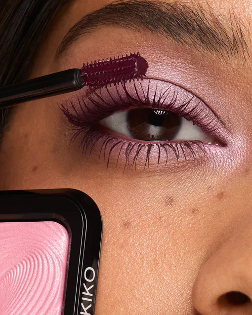 тушь цвета бургунди