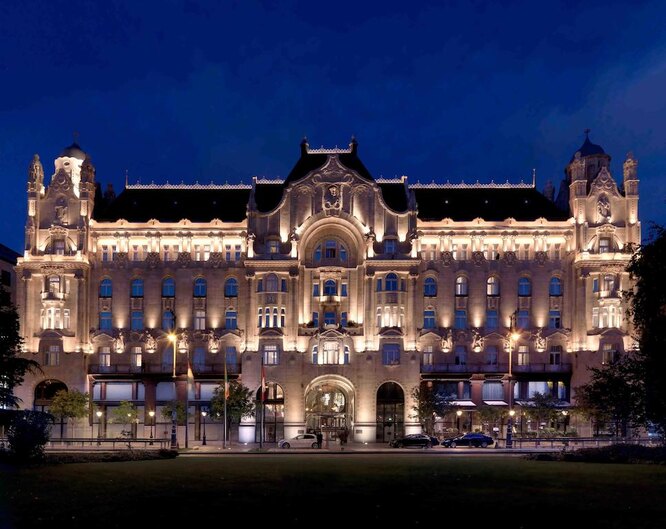 Отель Four Seasons Hotel Gresham Palace в Будапеште