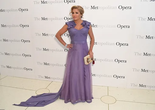 Анна Нетребко