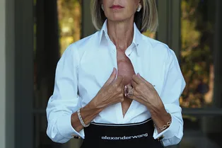 Уход за возрастной кожей: 5 правил борьбы с морщинами, которые нужно знать каждой женщине 40+ Уход за возрастной кожей: 5 правил борьбы с морщинами, которые нужно знать каждой женщине 40+