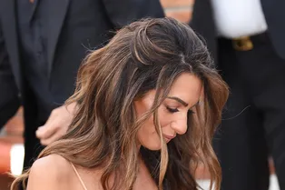 Этой осенью примерьте «зеркальное» платье как у Амаль Клуни, чтобы оказаться в центре внимания Этой осенью примерьте «зеркальное» платье как у Амаль Клуни, чтобы оказаться в центре внимания