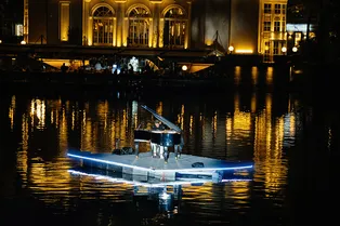 Премьеры спектаклей, концерт на воде и не только: яркие светские события Премьеры спектаклей, концерт на воде и не только: яркие светские события