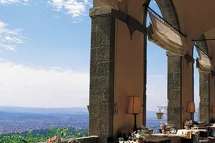 Стоит попробовать: курсы сомелье в отеле Villa San Michele Стоит попробовать: курсы сомелье в отеле Villa San Michele