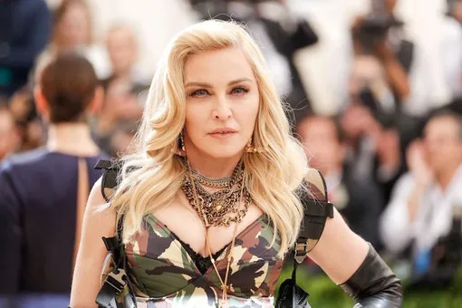«Она ужасна!»: родной брат Мадонны пожаловался на невыносимый характер певицы