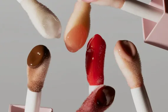 10 пламперов, которые действительно увеличивают губы