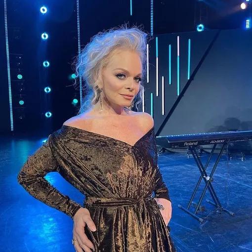 Лариса Долина Лариса Долина