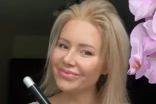 Прическа на выпускной от @lenagaponiuk