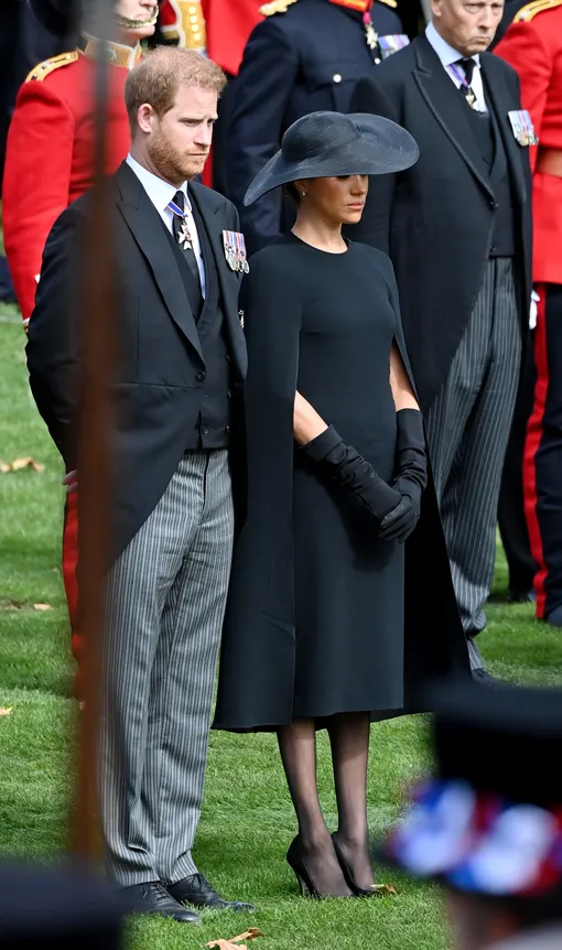 Принц Гарри и Меган Маркл на похоронах Елизаветы II