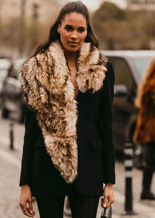 Модные меховой шарф или боа