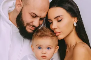Поклонники Оксаны Самойловой уверены, что она ждет пятого ребенка