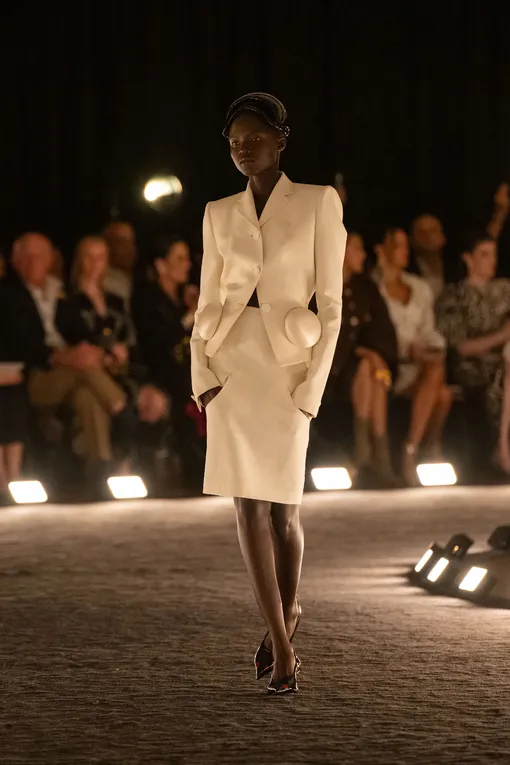 Schiaparelli, весна-лето 2026